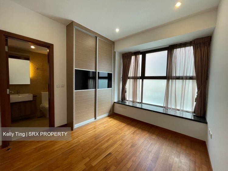 Holland Link (D10), Terrace #500358501